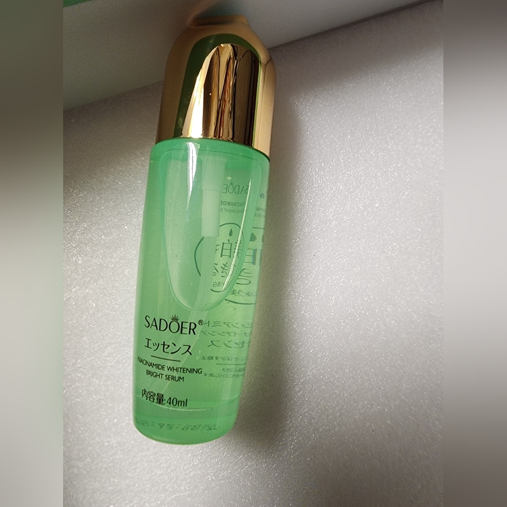 Sadoer Green and Gold Whitening Spray